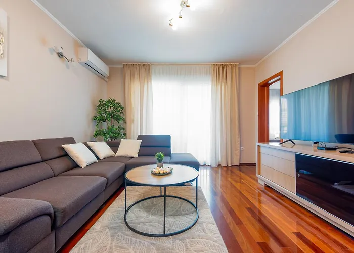 Apartment Matea With Terrace