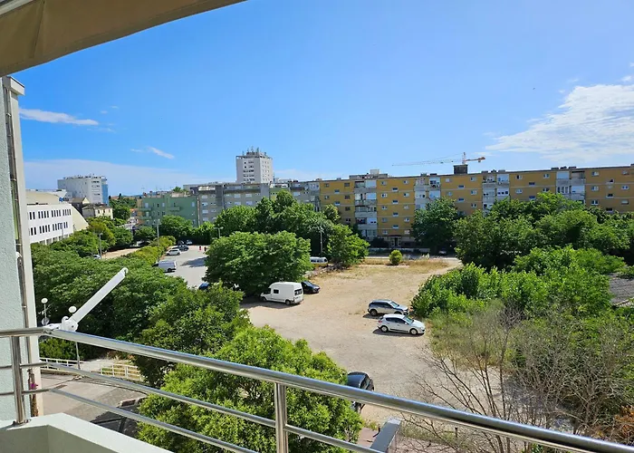 Apartment Matea With Terrace