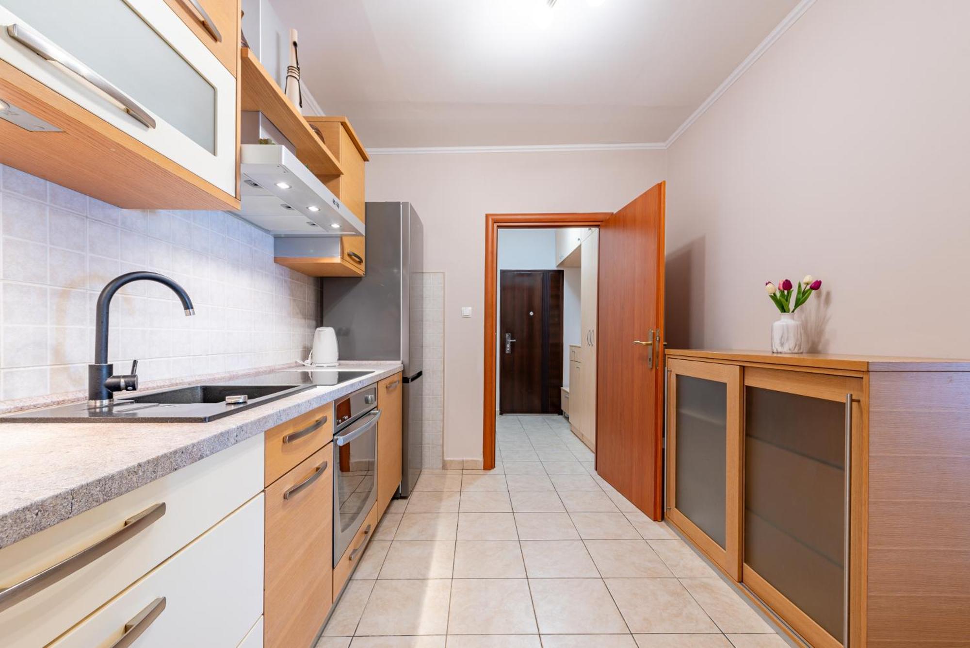Matea With Terrace Apartment *