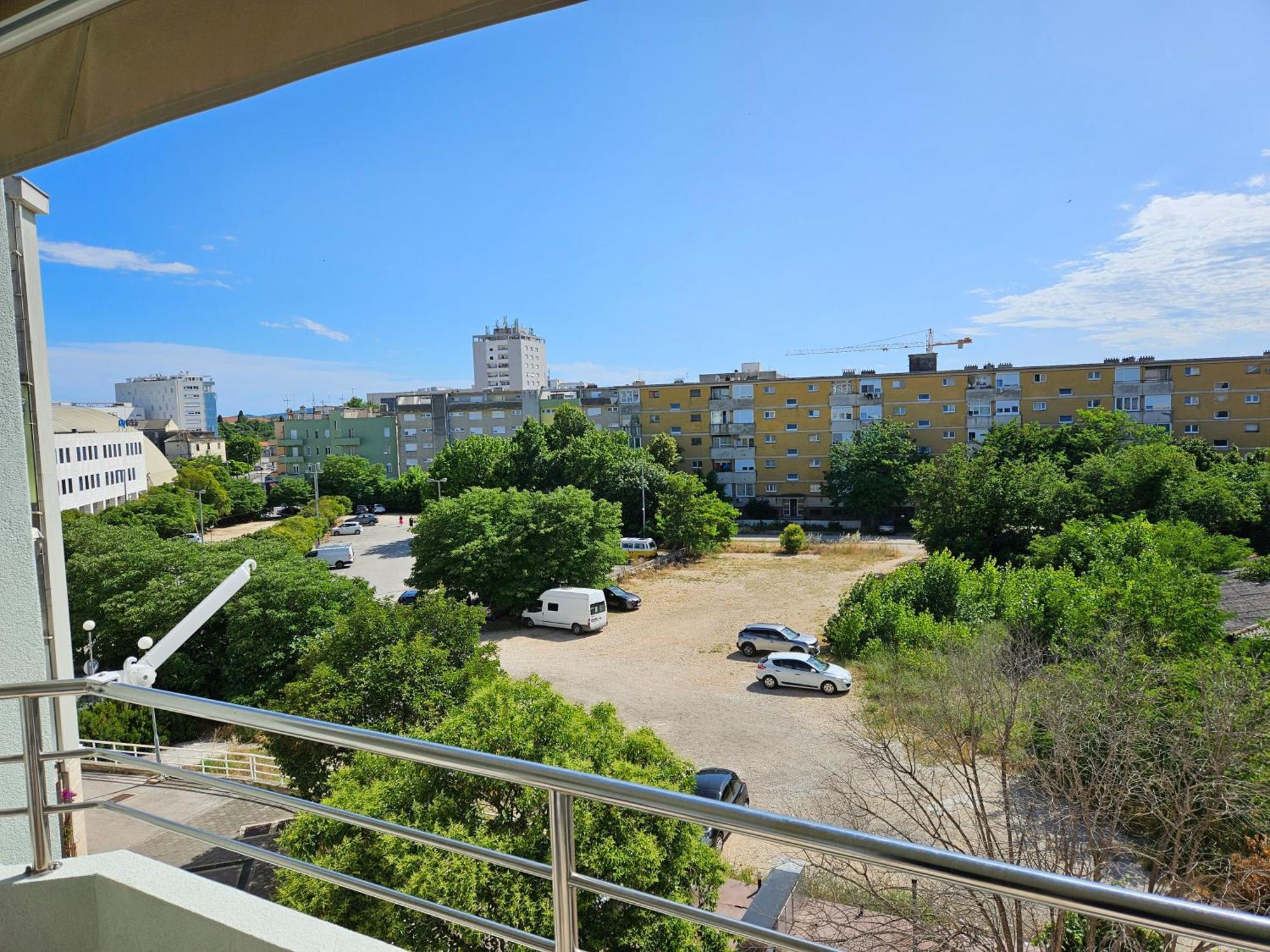 Matea With Terrace Apartment *